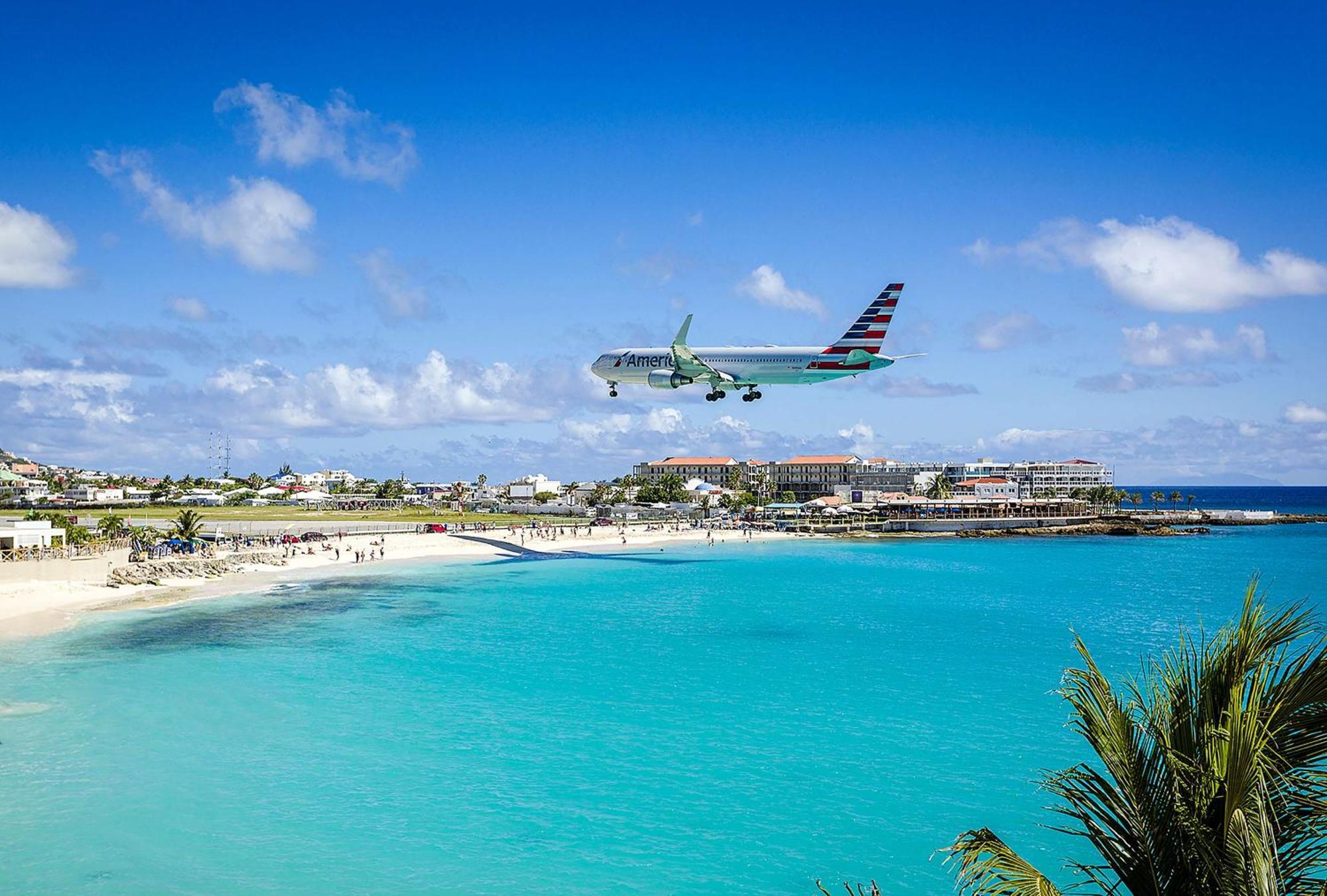 Sonesta Maho Beach All Inclusive Resort Casino & Spa Exterior photo